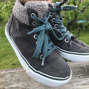 Boys Sneakers Size 12